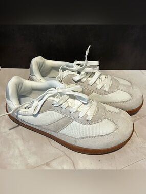Classic Women's White and Light Gray Sneakers